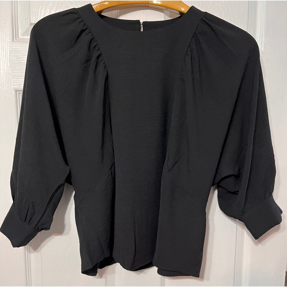 RAIN Black Pleated‎ Shoulder Keyhole Back 3/4 Sleeve Blouse Top Medium